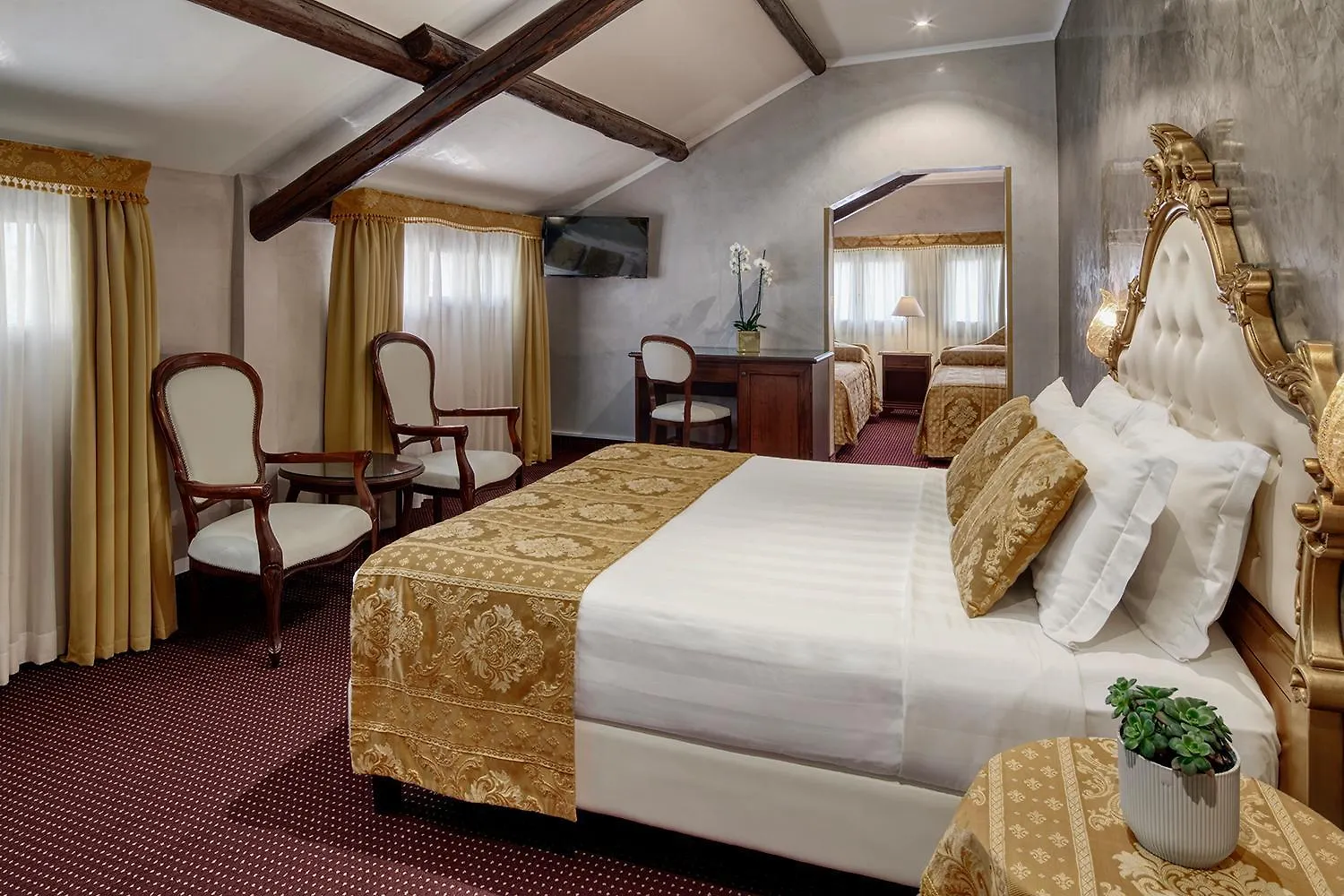 Hotel Pausania Venice Italy