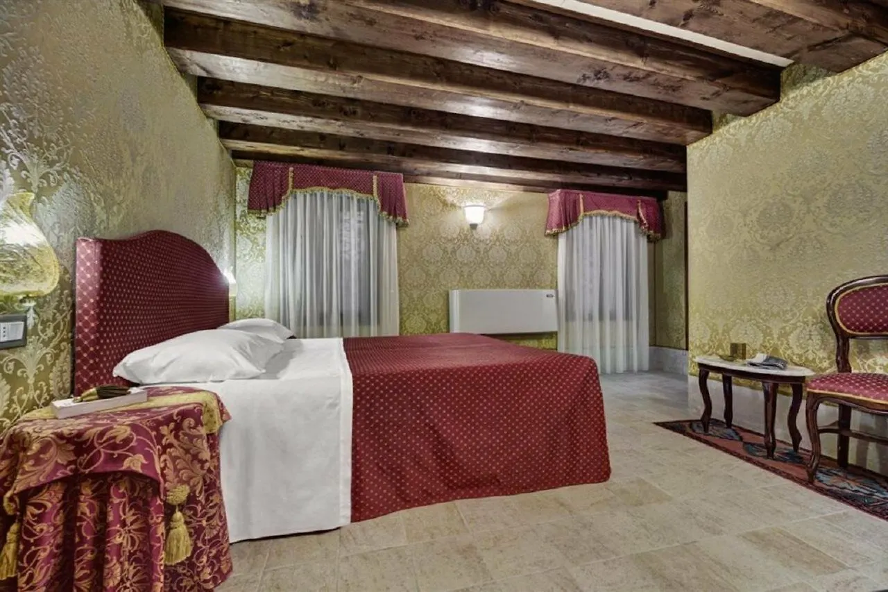 Hotel Pausania Venice